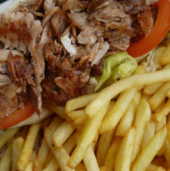 sandwich grec 8 frites salade tomate oignons